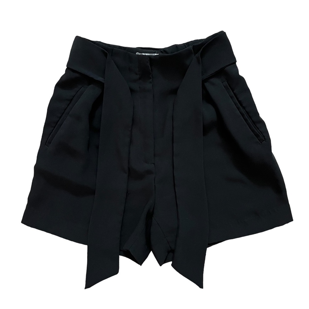 H&M high waist dress shorts